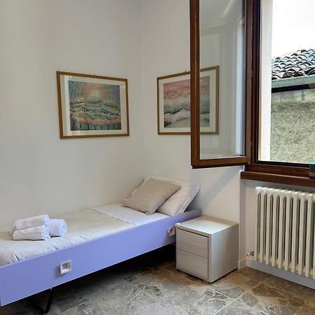 Terrazza Fucinetta Introbio Esterno foto